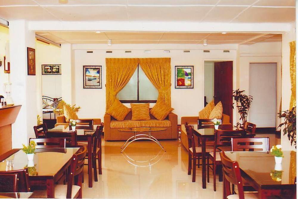 Charlton Kandy City Rest Exteriör bild